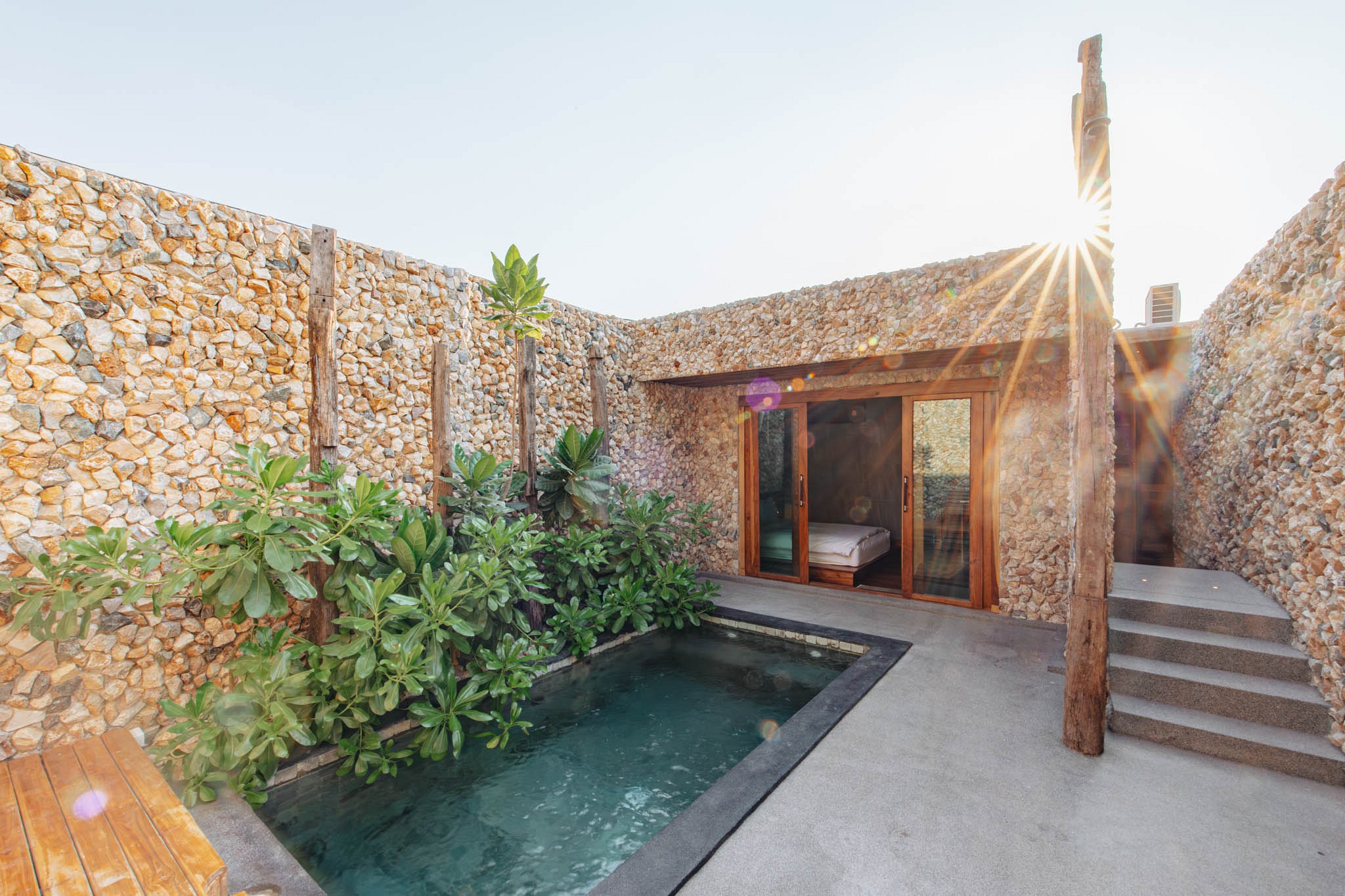 Pool Suite Room