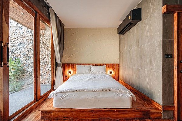 Pool Suite Room